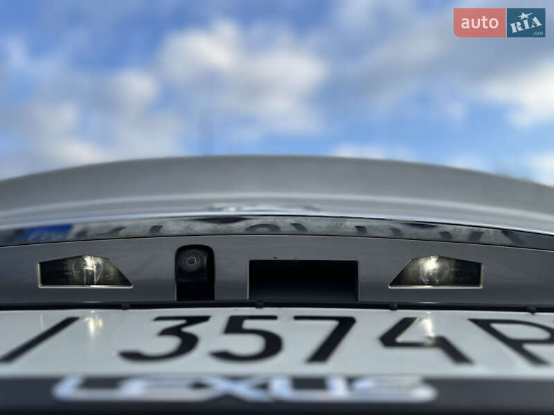 Внедорожник / Кроссовер Lexus NX 2015 в Дрогобыче