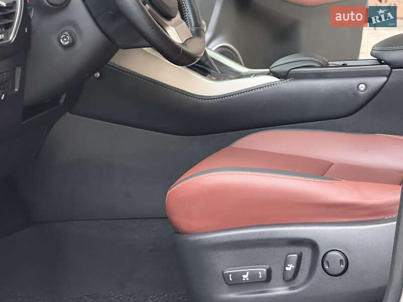 Внедорожник / Кроссовер Lexus NX 2018 в Одессе