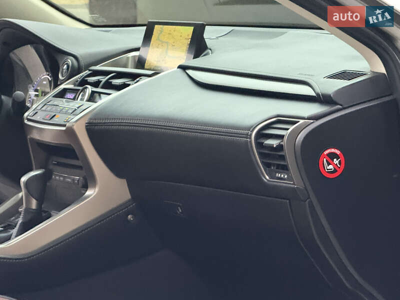 Внедорожник / Кроссовер Lexus NX 2018 в Одессе