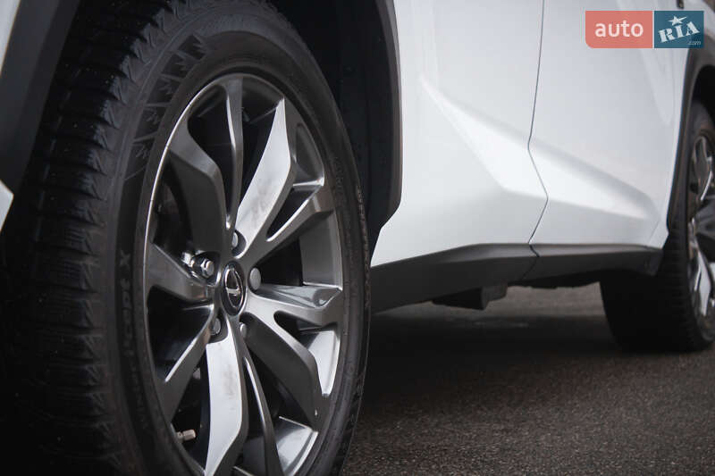 Внедорожник / Кроссовер Lexus NX 2019 в Киеве
