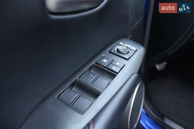 Позашляховик / Кросовер Lexus NX 2016 в Трускавці