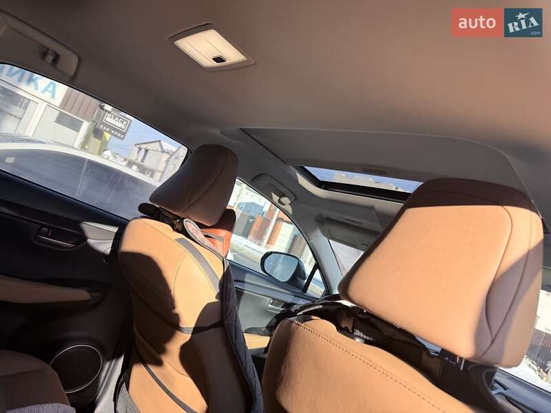 Внедорожник / Кроссовер Lexus NX 2017 в Киеве