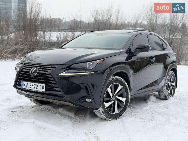Внедорожник / Кроссовер Lexus NX 2017 в Киеве
