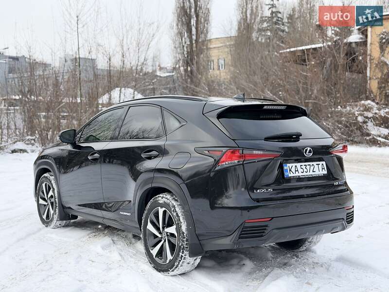 Внедорожник / Кроссовер Lexus NX 2017 в Киеве