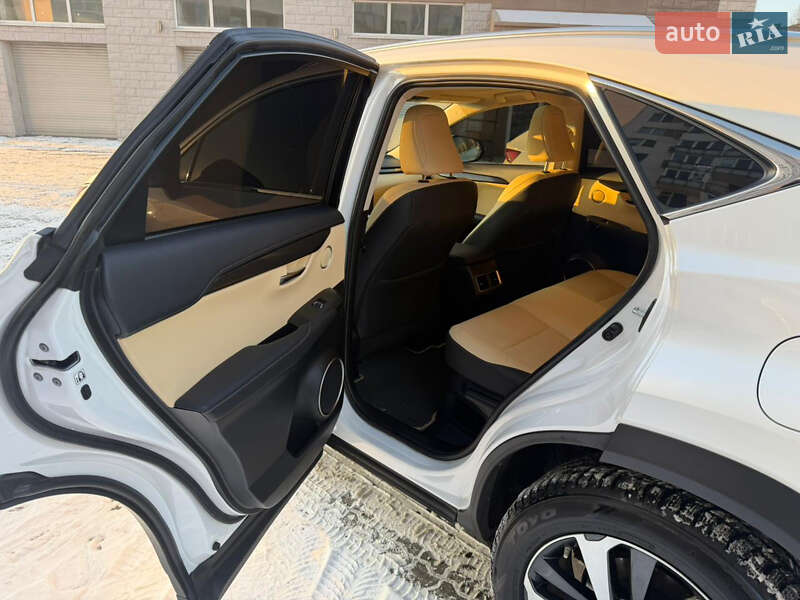 Внедорожник / Кроссовер Lexus NX 2019 в Одессе