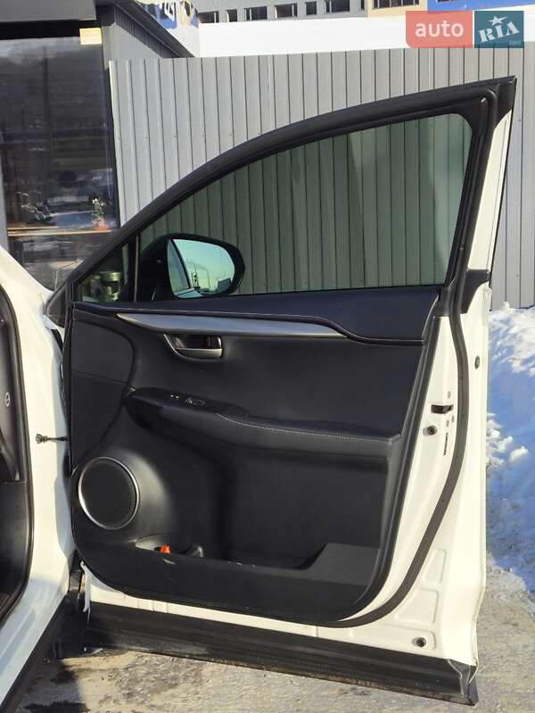 Внедорожник / Кроссовер Lexus NX 2020 в Киеве