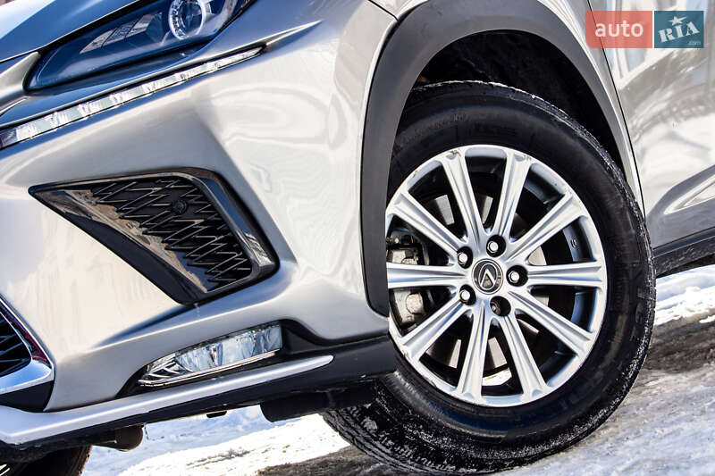 Внедорожник / Кроссовер Lexus NX 2018 в Львове