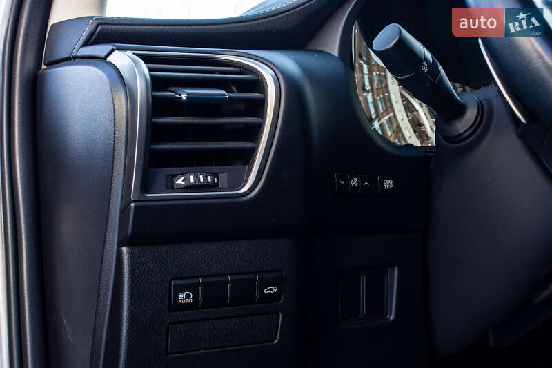 Внедорожник / Кроссовер Lexus NX 2018 в Львове