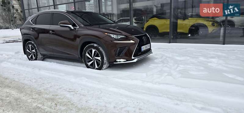 Внедорожник / Кроссовер Lexus NX 2017 в Харькове