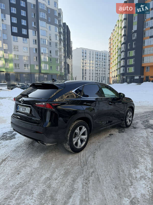 Позашляховик / Кросовер Lexus NX 2016 в Івано-Франківську