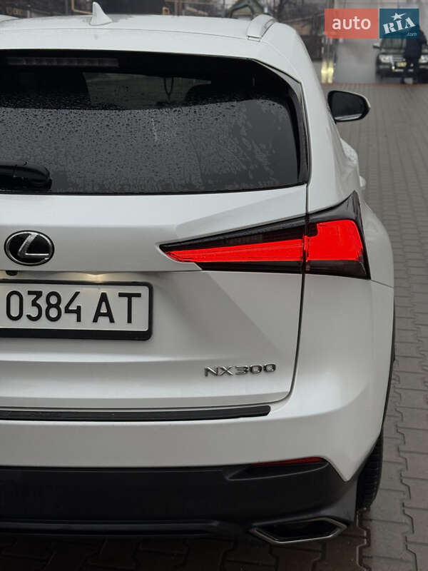 Позашляховик / Кросовер Lexus NX 2018 в Кривому Розі