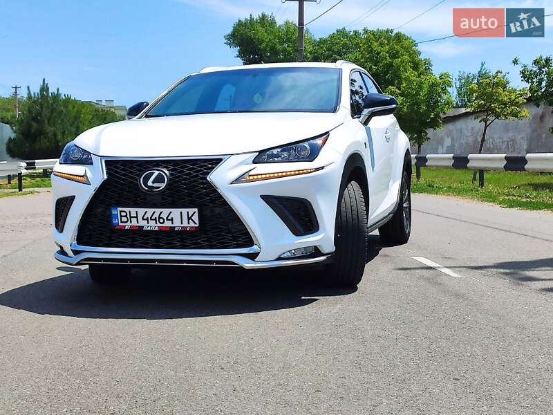 Внедорожник / Кроссовер Lexus NX 2016 в Одессе