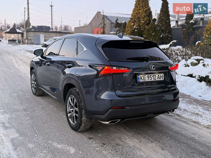 Внедорожник / Кроссовер Lexus NX 2015 в Днепре