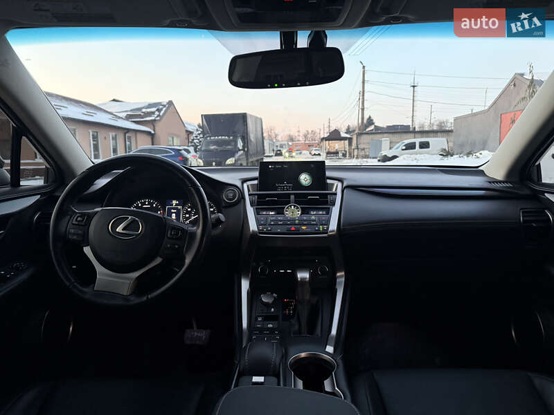 Внедорожник / Кроссовер Lexus NX 2015 в Днепре