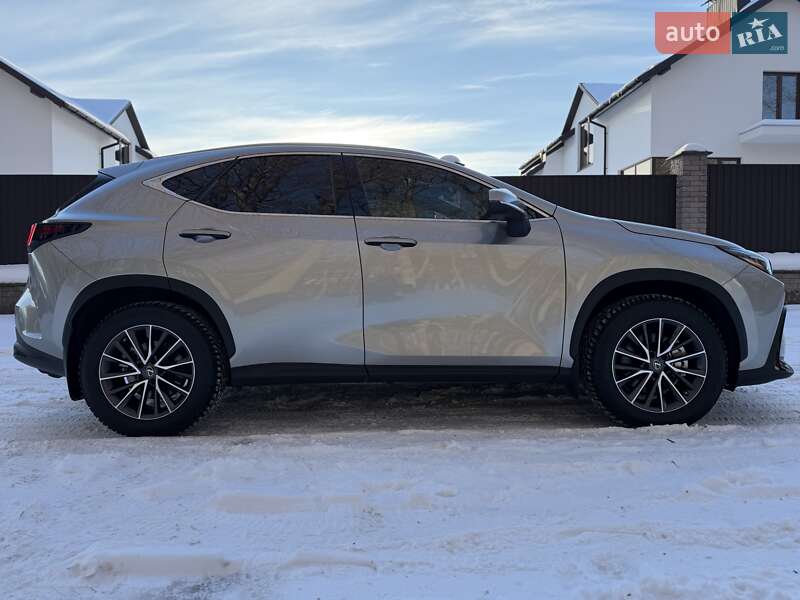 Позашляховик / Кросовер Lexus NX 2023 в Вінниці