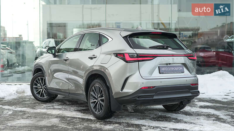 Позашляховик / Кросовер Lexus NX 2023 в Львові