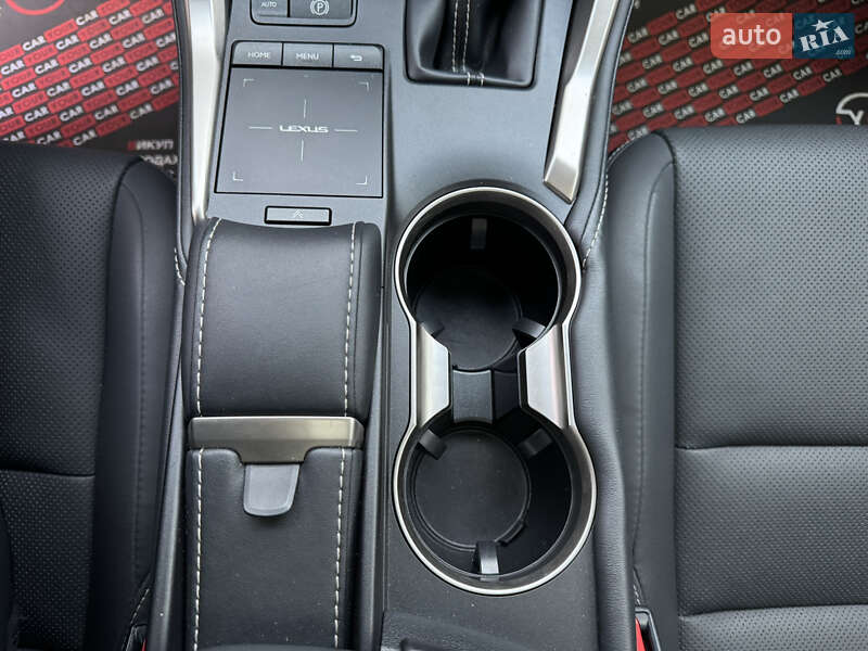 Позашляховик / Кросовер Lexus NX 2019 в Києві