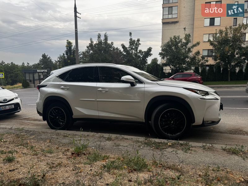 Внедорожник / Кроссовер Lexus NX 2016 в Одессе