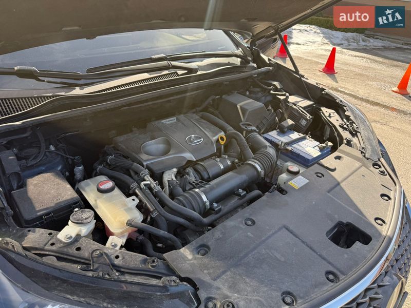 Позашляховик / Кросовер Lexus NX 2015 в Дніпрі