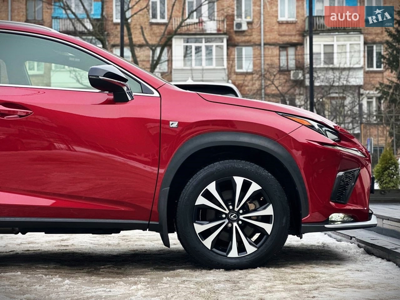Внедорожник / Кроссовер Lexus NX 2017 в Киеве
