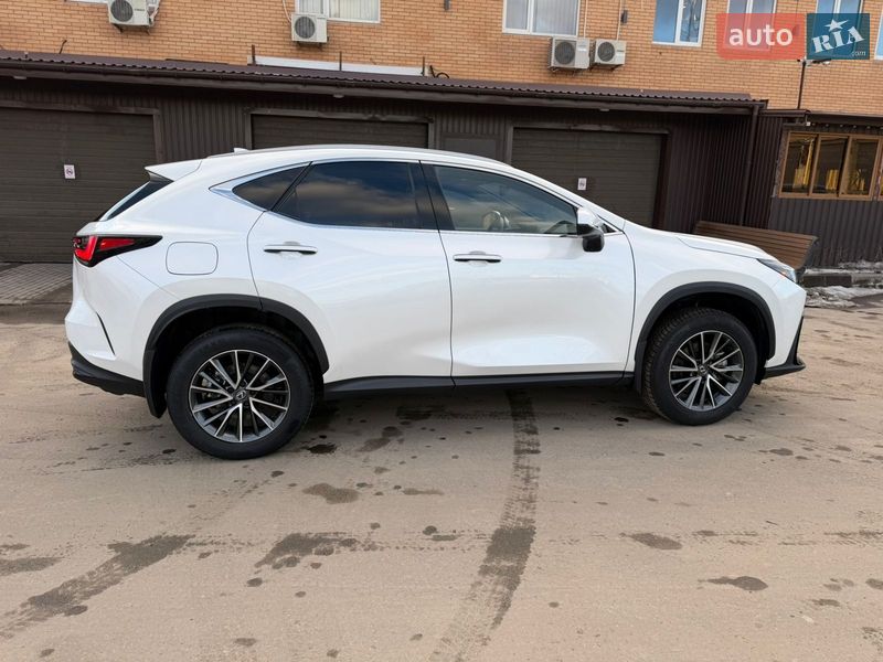 Позашляховик / Кросовер Lexus NX 2024 в Харкові
