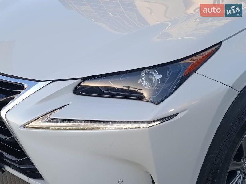 Позашляховик / Кросовер Lexus NX 2017 в Харкові