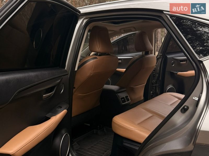 Позашляховик / Кросовер Lexus NX 2017 в Кам'янському