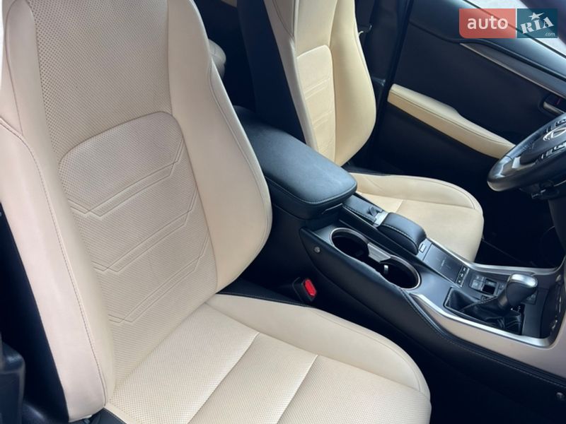 Позашляховик / Кросовер Lexus NX 2019 в Києві