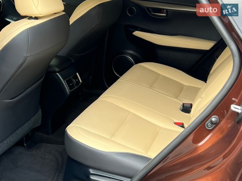 Позашляховик / Кросовер Lexus NX 2019 в Києві