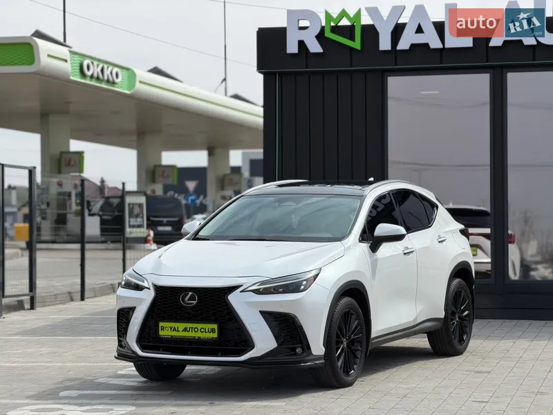 Lexus NX 2021