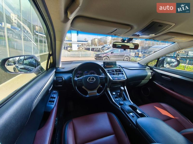 Позашляховик / Кросовер Lexus NX 2016 в Києві