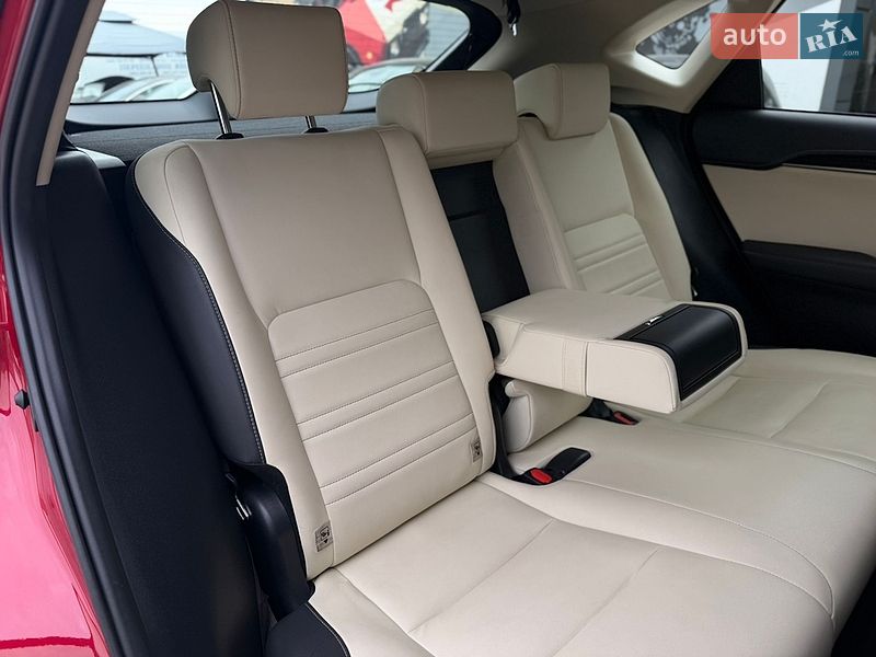 Внедорожник / Кроссовер Lexus NX 2017 в Житомире