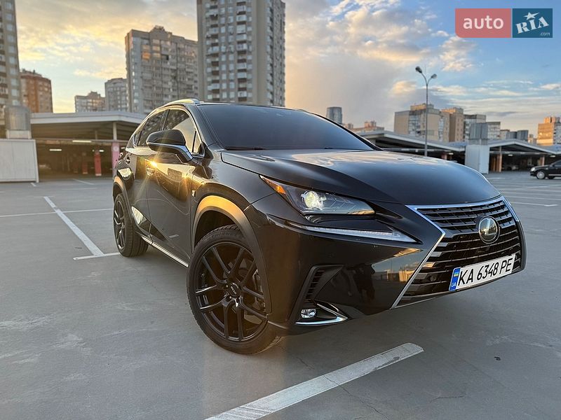 Lexus NX 2019