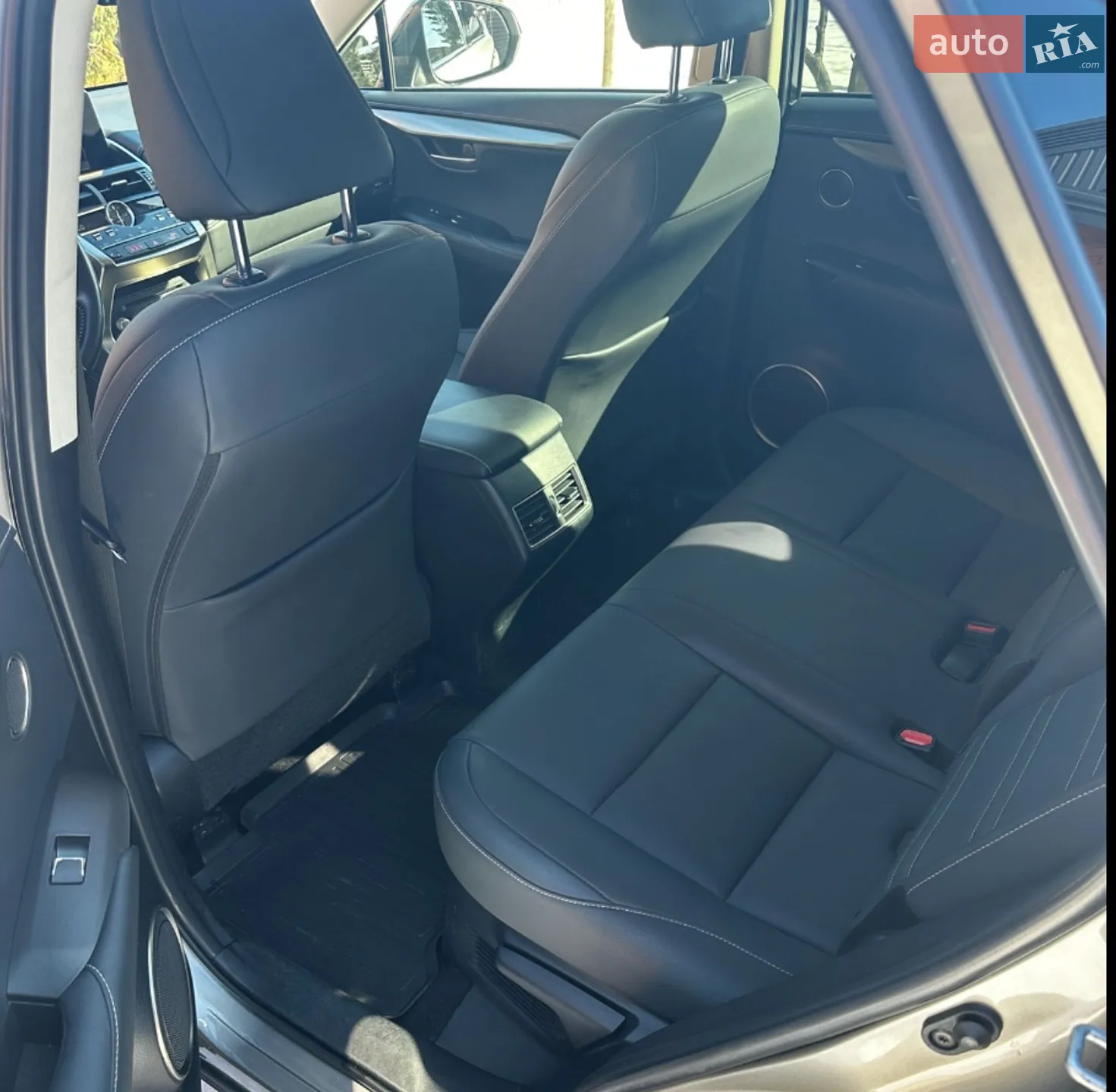Lexus NX 2021 VIN JTJBERBZ002078693 фото оголошення 11 з 21