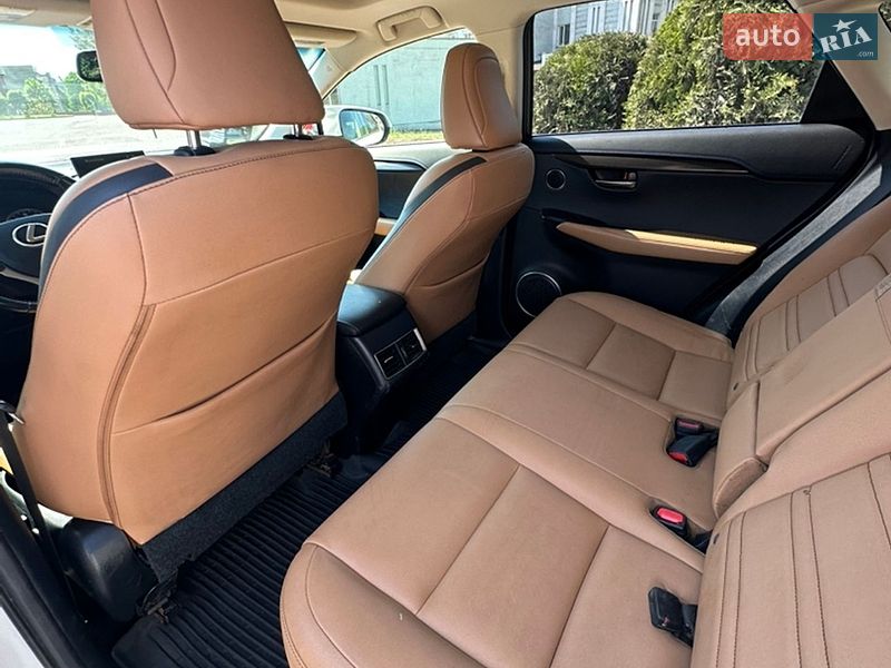 Внедорожник / Кроссовер Lexus NX 2017 в Днепре