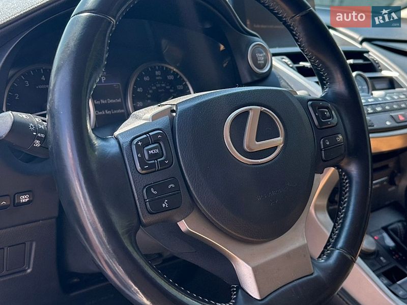 Внедорожник / Кроссовер Lexus NX 2017 в Днепре