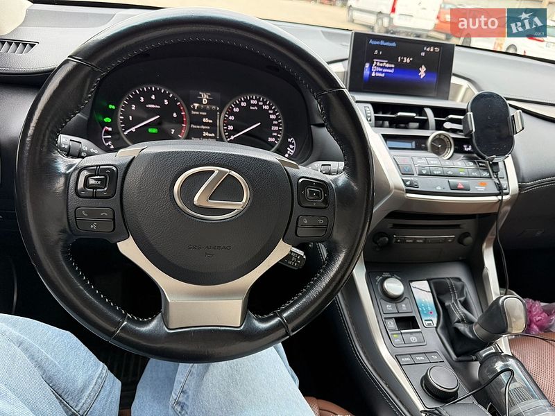 Позашляховик / Кросовер Lexus NX 2015 в Києві фото 12 Позашляховик / Кросовер Lexus NX 2015 в Києві