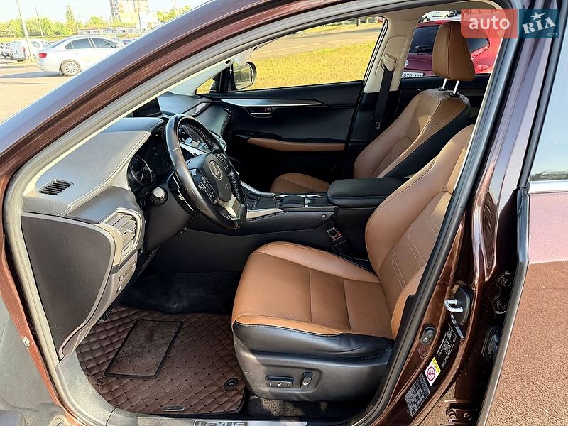 Внедорожник / Кроссовер Lexus NX 2017 в Кривом Роге
