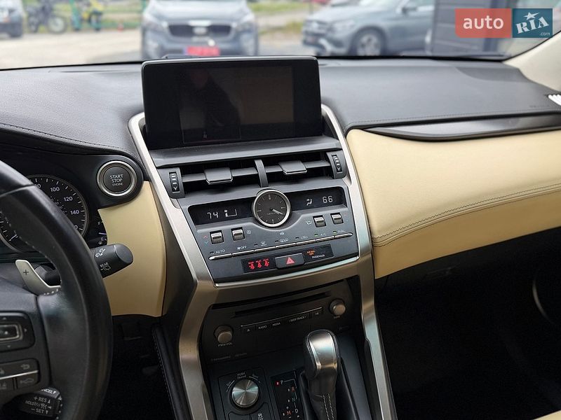 Внедорожник / Кроссовер Lexus NX 2018 в Шептицькому
