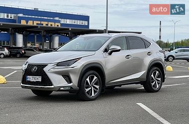 Внедорожник / Кроссовер Lexus NX 2017 в Киеве