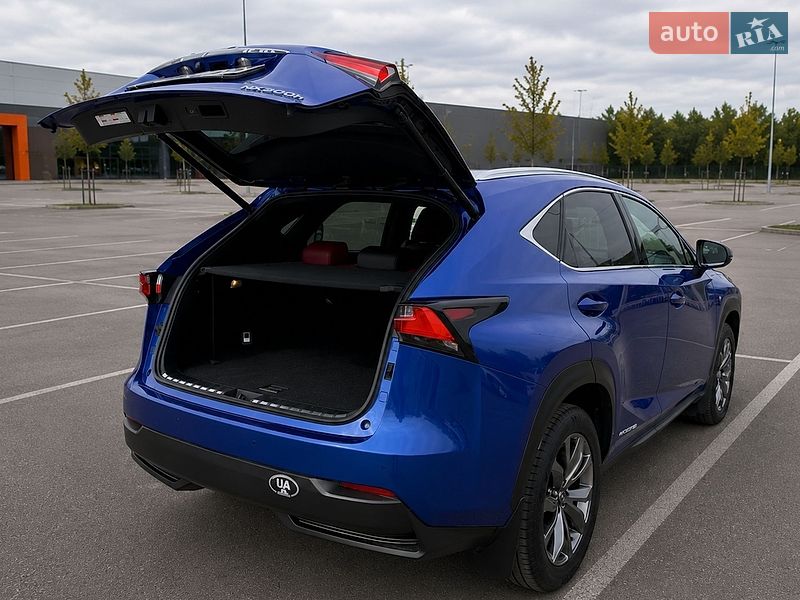 Внедорожник / Кроссовер Lexus NX 2015 в Кривом Роге