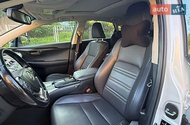 Внедорожник / Кроссовер Lexus NX 2016 в Киеве