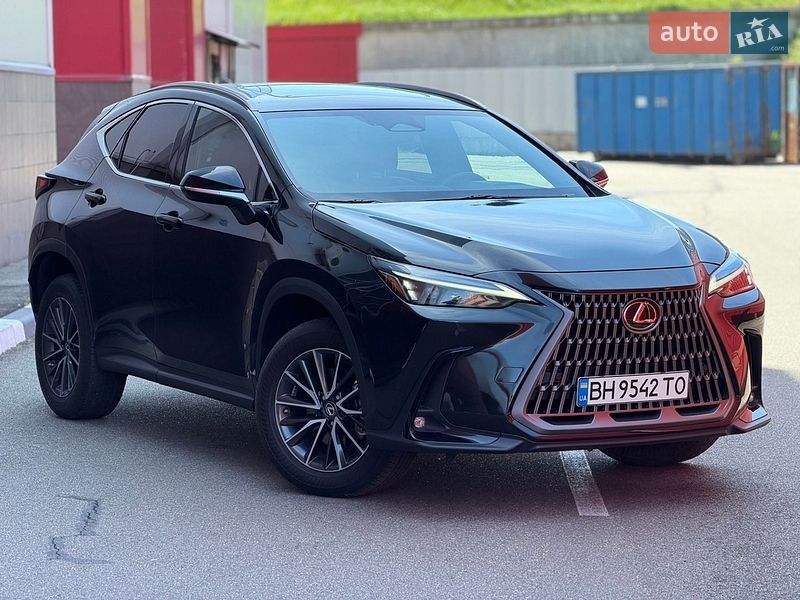 Lexus NX 2022