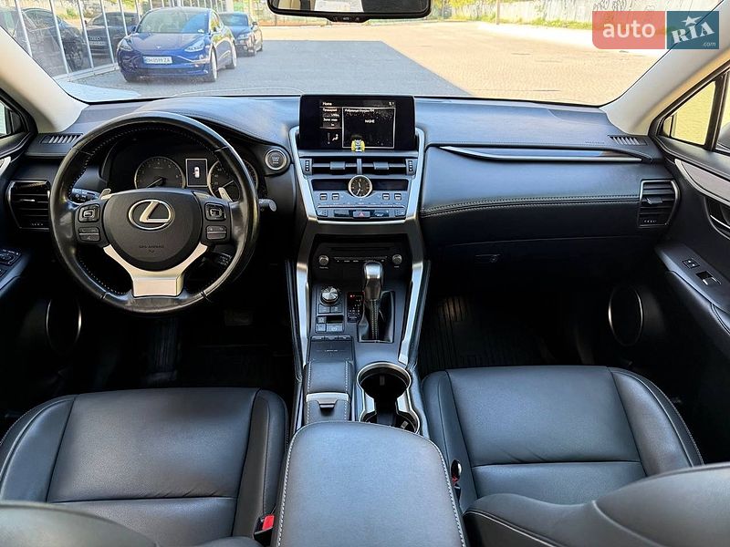 Внедорожник / Кроссовер Lexus NX 2018 в Киеве