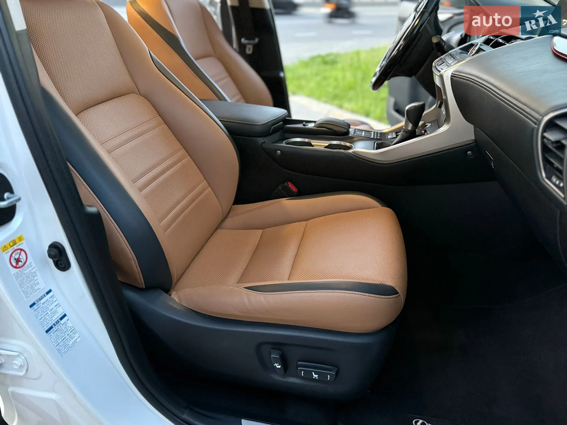 2017 Lexus NX - мініатюра 18