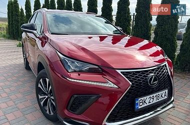 Позашляховик / Кросовер Lexus NX 2018 в Рівному