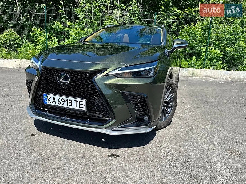 Lexus NX 2023