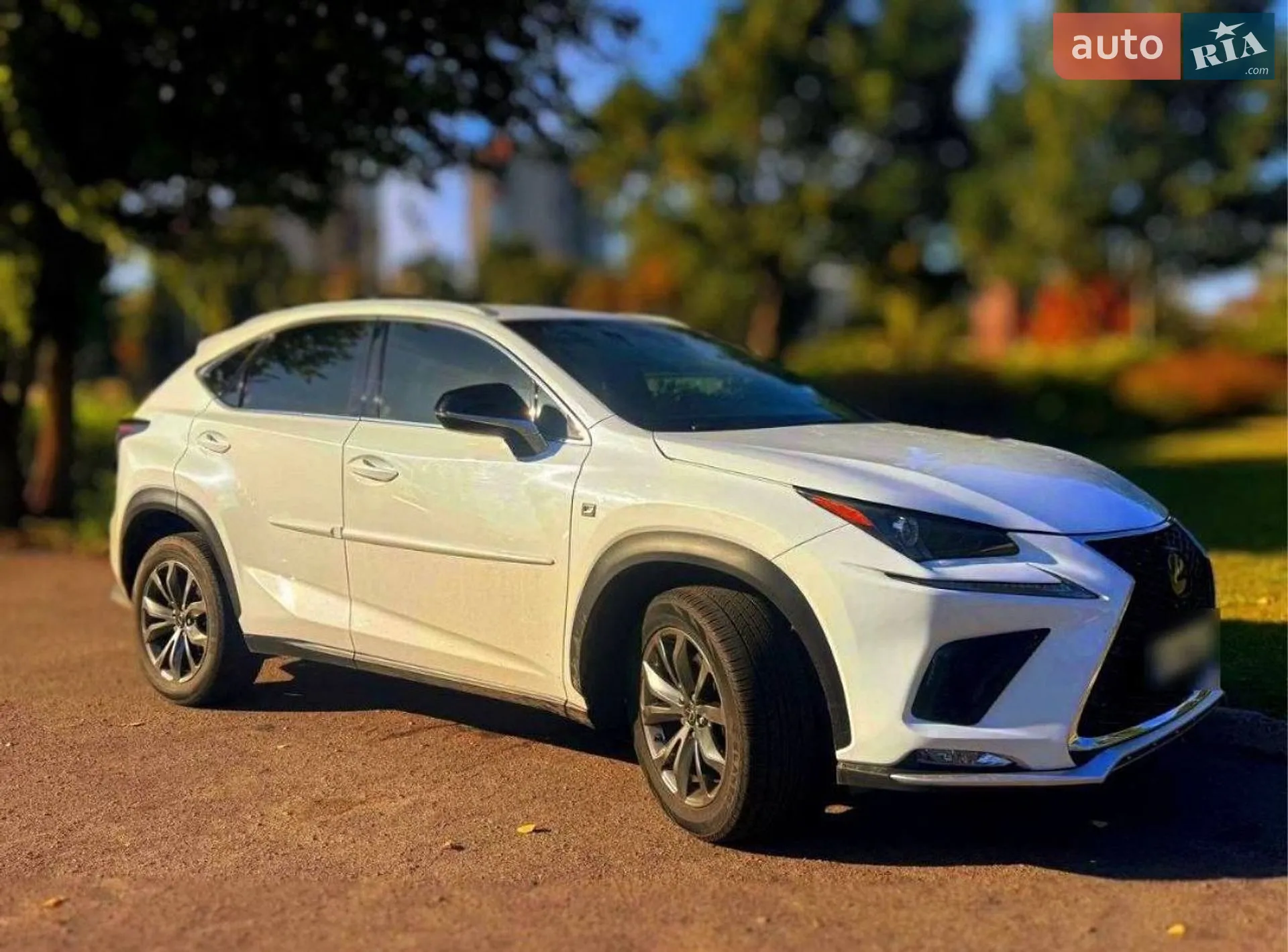 Lexus NX 2018 VIN JTJYARBZ8K2126157 фото оголошення 13 з 15