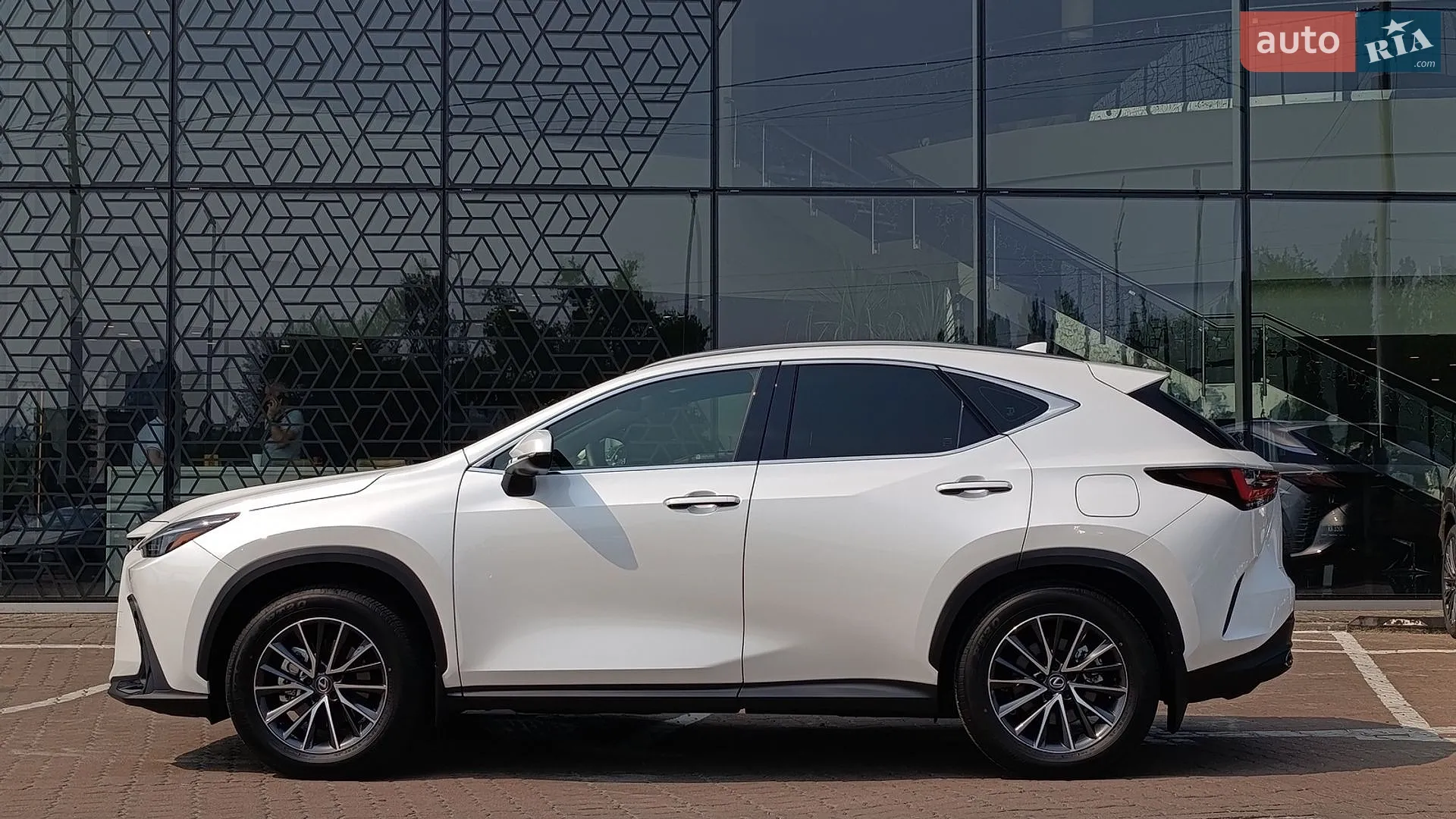 2025 Lexus NX - мініатюра 3