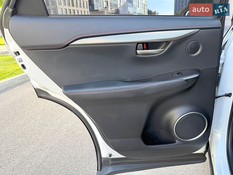 Внедорожник / Кроссовер Lexus NX 2014 в Днепре